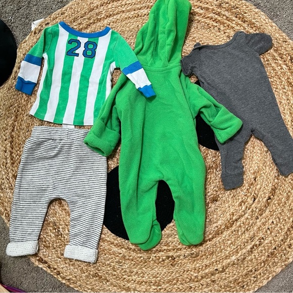 Bundle of Disney Mickey Mouse Batman baby boy clothing ninja turtle sold - Picture 6 of 9